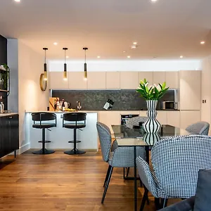 212 @ Ryedale House York